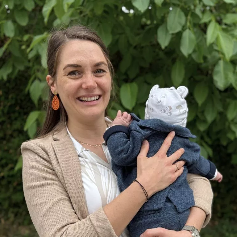 Mama Tanja mit Baby